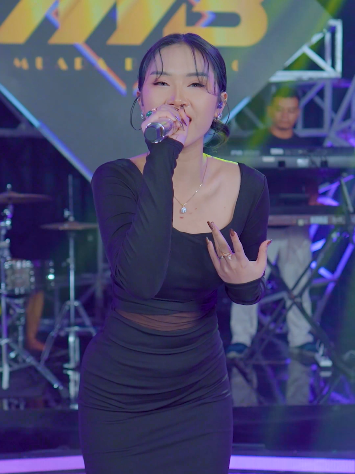 Comingsoon, stay tune di ytc Muara Bintang yaaw‼️ . @Sabrina - #fyp #dangdut #xyzbca #tiktokviral #dikesabrina 