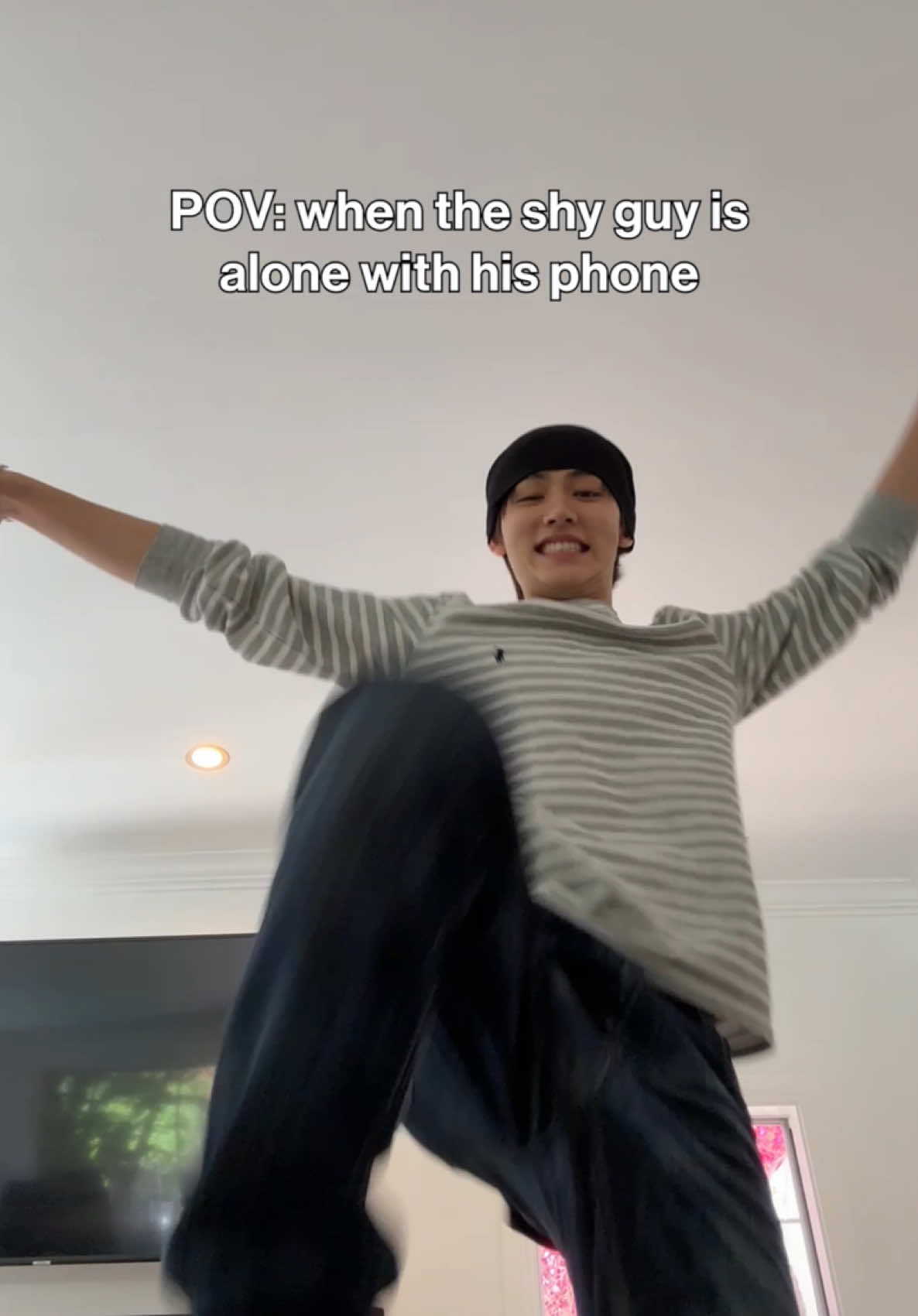 don't leave him alone with the phone 🤭 #CORTIS #코르티스 