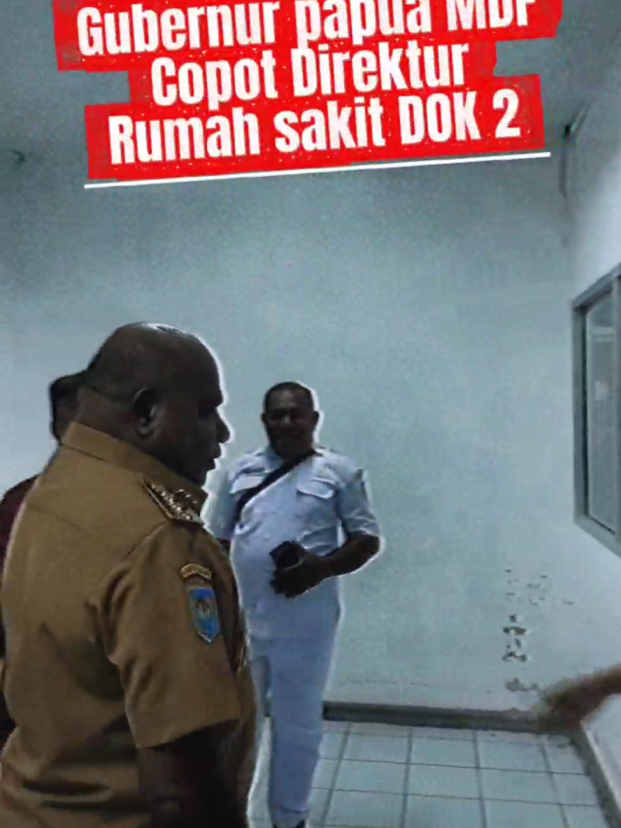 Sidak Gubernur Papua, MDF, ke RSUD Dok II Jayapura hari ini bukan sekadar kunjungan tapi peringatan keras bagi dunia kesehatan di Papua. Direktur RSUD Dok II resmi dicopot usai temuan buruknya manajemen dan pelayanan. Rumah sakit seharusnya menjadi tempat rakyat menemukan harapan, bukan terjebak dalam birokrasi dan ketidakpedulian. Pembenahan dimulai hari ini dari RSUD Dok II, menuju wajah baru pelayanan kesehatan di Papua. #Papuacerah#ReformasiPelayanan #kesehatanuntukrakyat 