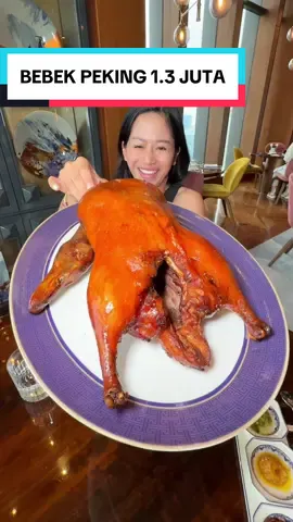 Dua hari berturut - turut makan siang di Langham Hotel gara - gara pingin nyobain Peking Duck Viral. Ingat ya kalau suka IF dan pingin kuat nahan lapar harus pakai Probiotik yang Bakteri baiknya itu hidup dan aktif, boleh coba tuh @proem1indonesia #awurawuremplok #faridanurhan 