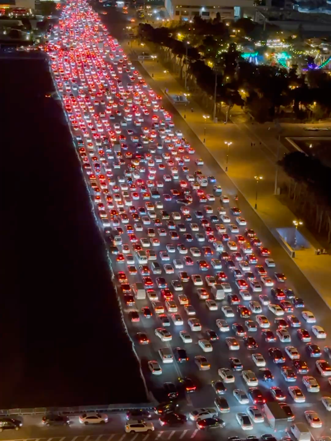 #Baku #traffic #Azerbaijan #CityLights #NightView #360millimetr #iphone15pro #LisaStansfield #music #UrbanPhotography #TravelAzerbaijan #CityLove #CinematicVibes #red #sea #fypシ゚viral🖤tiktok #Lifestyle #vr #hiltonbaku #hiltonbaku #abseron #CinematicReel #RetroSoul #FlameTowersBaku #AbsheronHotel #JWMarriottBaku