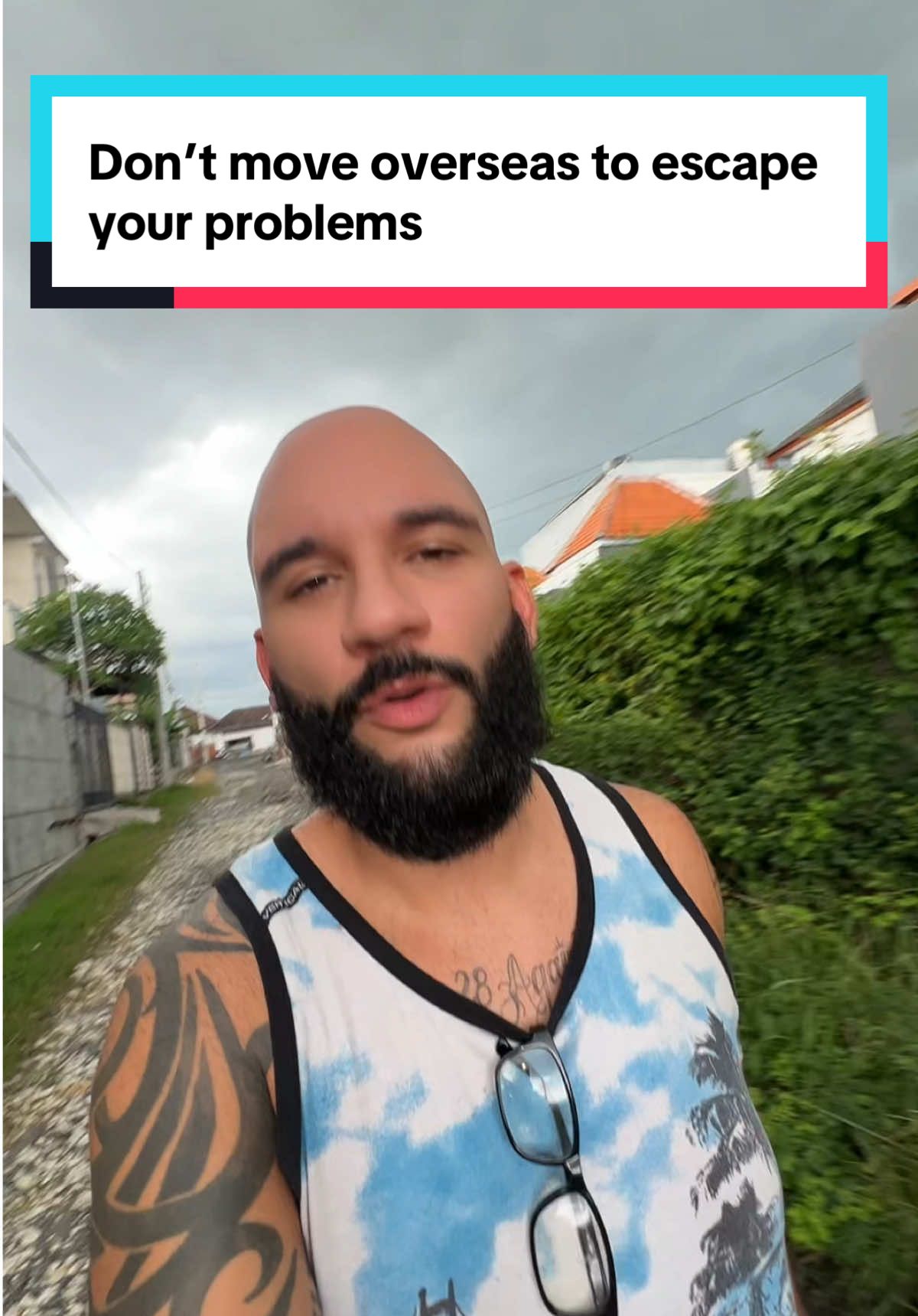 Don’t move overseas to escape your problems — move when you know how to make money online. Otherwise, paradise will drain you. 🌴 #GlobalEntrepreneur #MakeMoneyAnywhere #MindsetToMillions #NomadGoals #FreedomJourney