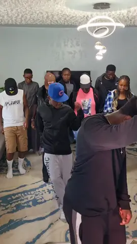 DC @nairobian_puppy💚 W/@⚜ÑCHULØ⚜   #kenyantiktok🇰🇪 #newdancemoves #onlywynstone 