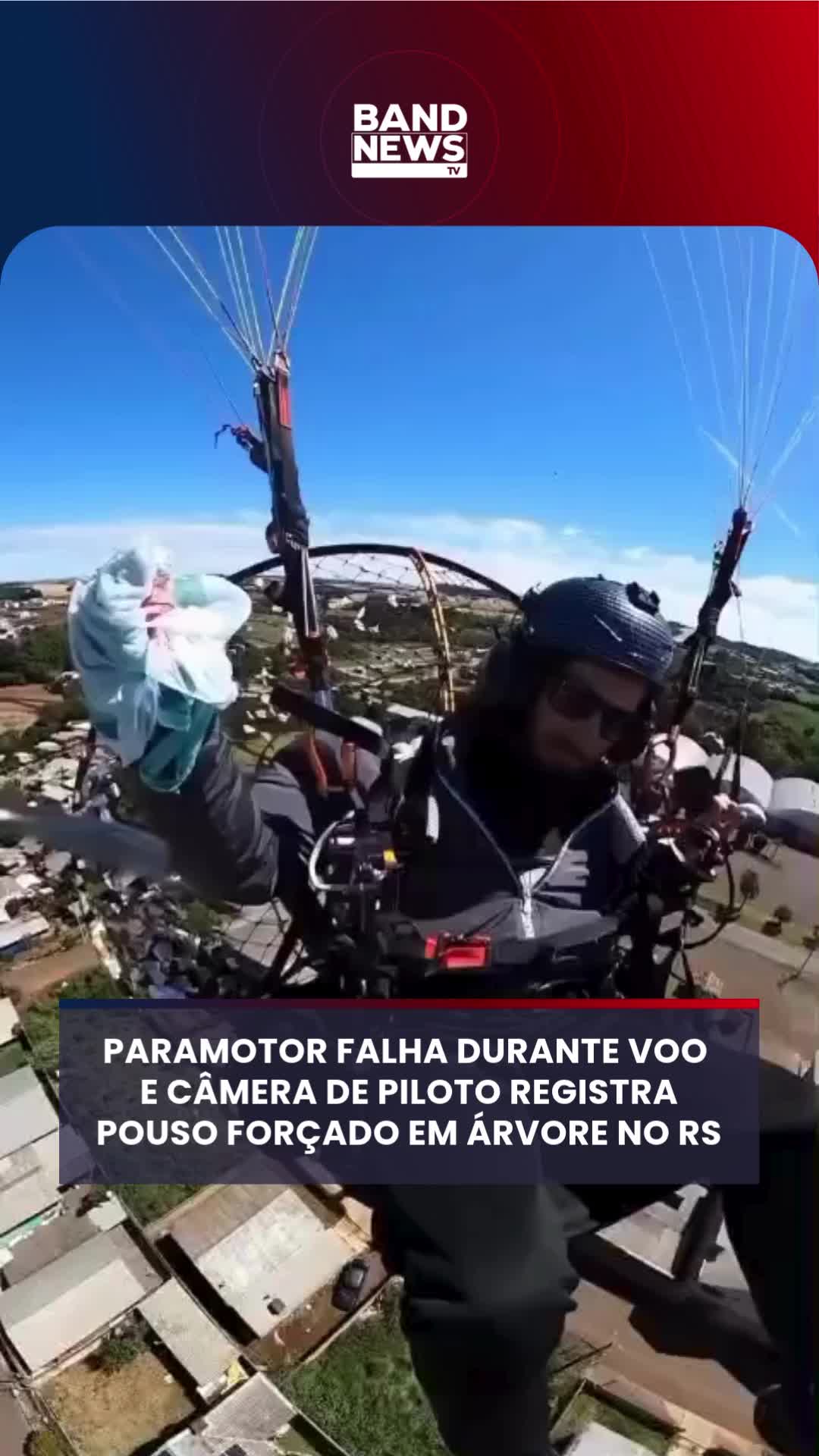 Durante uma homenagem ao Dia de Finados, no último domingo (2), três amigos pilotos de paramotor decidiram realizar um sobrevoo no cemitério de Sarandi, no Rio Grande do Sul. Porém, uma falha no equipamento resultou em um pouso de emergência. A ideia do grupo era lançar pétalas de rosa sobre o cemitério da cidade, mas na terceira passagem sobre o local o motor da aeronave ultraleve apresentou uma pane e desligou. O piloto Lucas Vecchia precisou agir rapidamente e realizou o pouso forçado em uma pequena árvore dentro de um clube de Sarandi. #BandNewsTV #notícias #RS