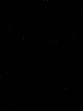 他们站在舞台上最闪耀，我们却只懂得远远地看着他们，我们认识他们，他们却不认识我们。 họ tỏa sáng nhất là khi đứng trên sân khấu,ta chỉ bt nhìn ngắm họ từ xa mà thôi,ta bt họ mà họ chẳng biết ta. #ni_lqh #lequanghung #QuangHungMasterD 