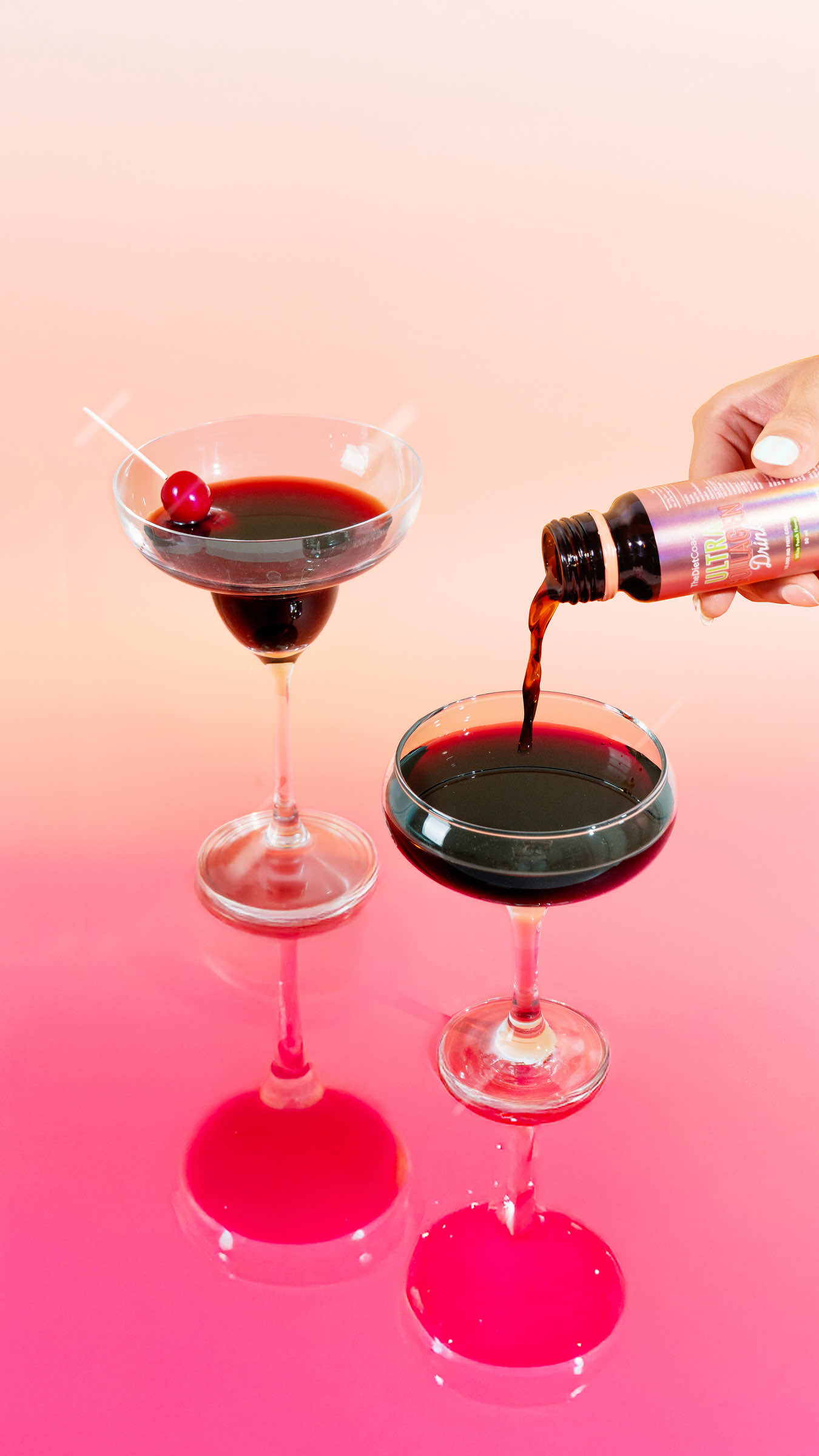 When it tastes this good, you won’t believe it’s fish collagen 😋🍑🫐 No fishy aftertaste — just fresh, glowing skin in 7 days with #UltraCollagenDrink 🪄 #TheDietCoach 