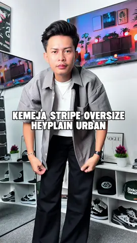 Ketemu kemeja stripe boxy oversize cakep nih 🤩 #kemejaboxy #kemejaoversize #kemejastripe #casualoutfits #outfitideas 
