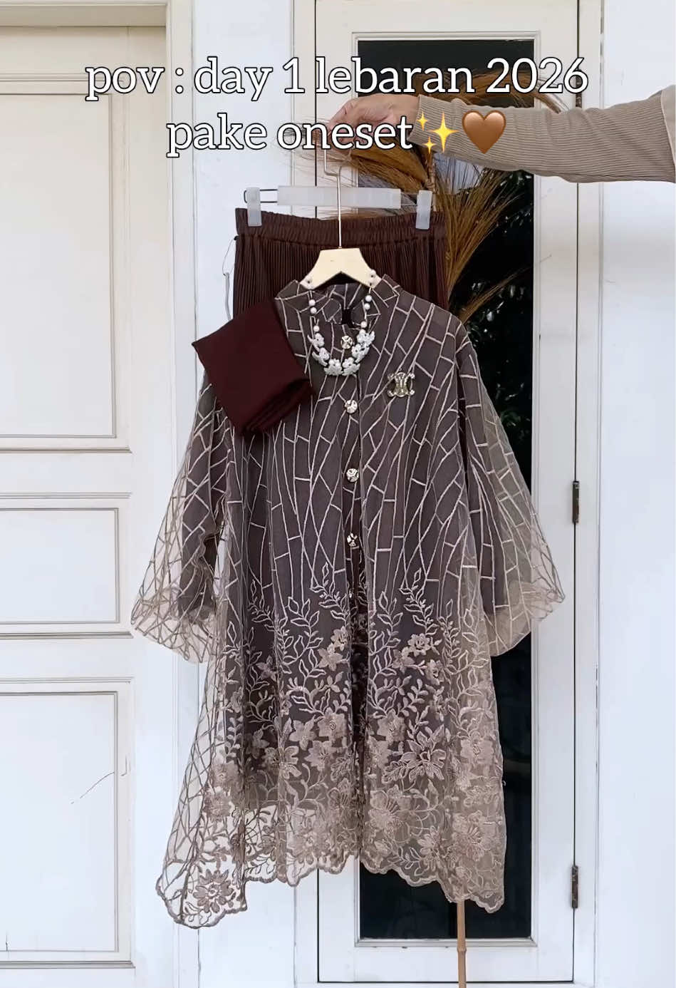 cantik bgt oneset yg ini, buru di CO cepet sold soalnya😍😭 #fy #bestseller #ootdinspo #outfitlebaran #kondangan 