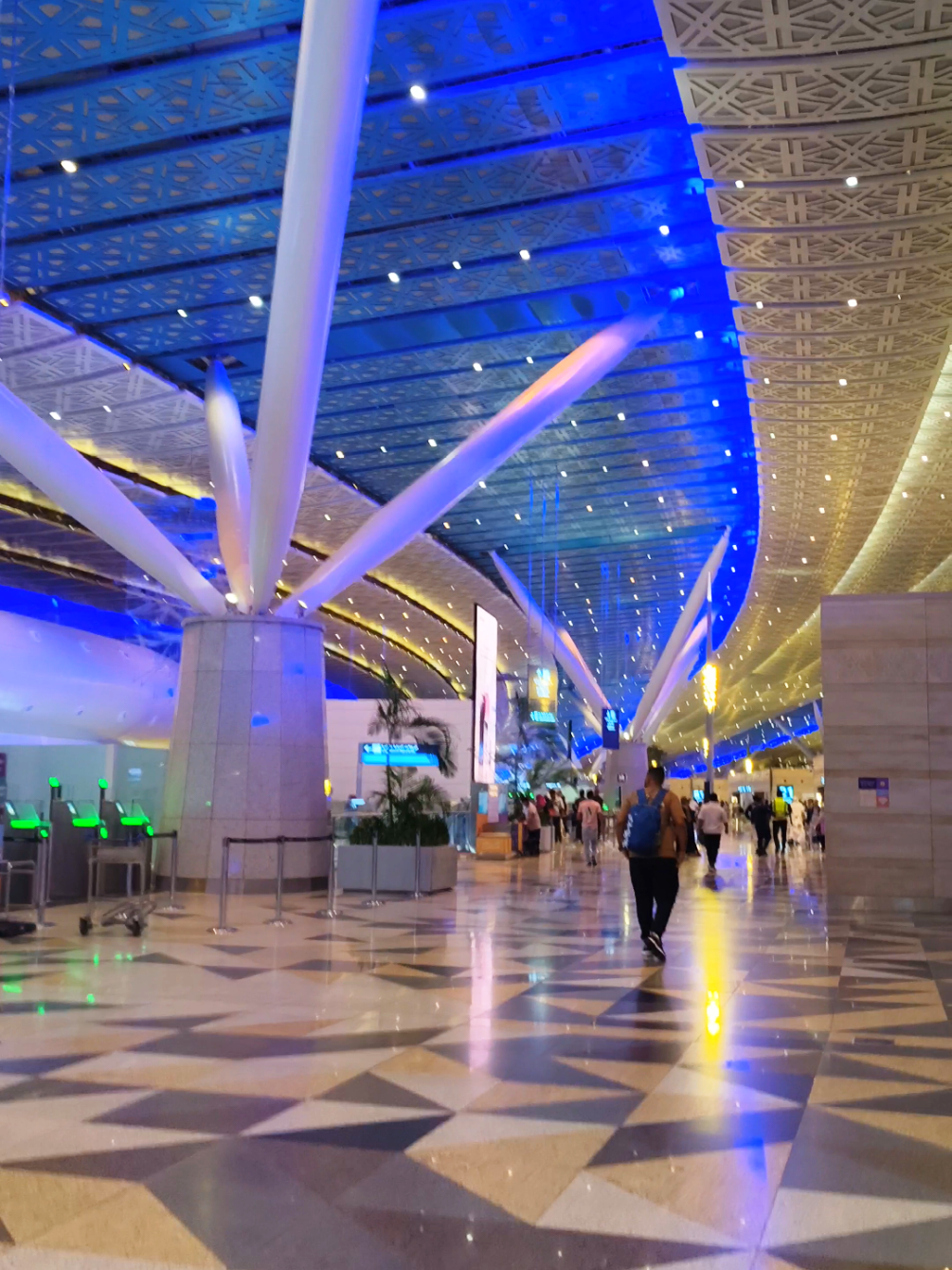 King AbdulAziz International Airport #foryou #tik #follow #view #suadiarabia🇸🇦🇸🇦 