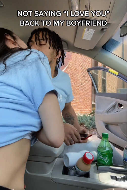 Not saying “I love you “back to my boyfriend 🤣#funnyvideos #funnyprank #scareprank #boyfriendchallenge #fyp 