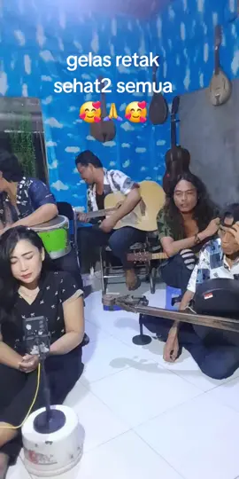 #pecelbutunlampertengahrayasemarang @mariamurti Agussusanto @paino family @Ingga Gemaritis @Joko Gondes @gethuk_goreng77@usrok.cello @kinaaa.a.nya.tiga 