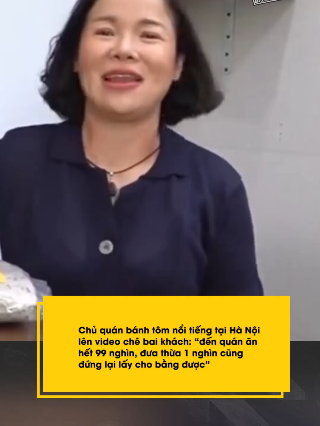 Chủ quán bánh tôm nổi tiếng tại Hà Nội lên video chê bai khách: “đến quán ăn hết 99 nghìn, đưa thừa 1 nghìn cũng đứng lại lấy cho bằng được” #dramin