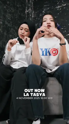 nihhh yg nanyain kapan upload, udahh bisa kalian tonton di youtubenya La tasya 🤗 Ropang - La Tasya Ft Nayla Fardila yukk buruan tonton cover terbaru @La Tasya yg judulnya Ropang ciptaan mas @DENNY CAKNAN @NDX AKA  #ropang #naylafardila #latasya #dennycaknan #ndxaka 