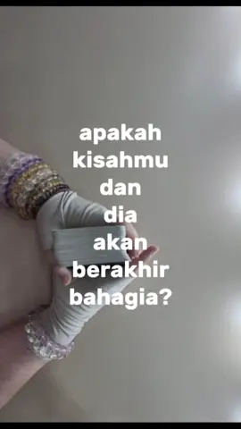 apakah kisahmu dan dia akan berakhir bahagia?👀