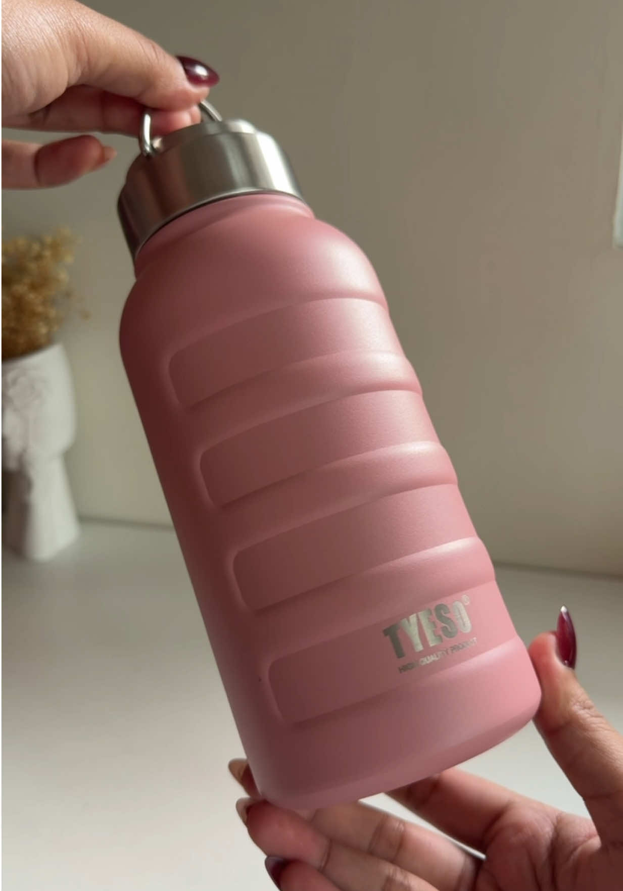 #tumbler #vacuuminsulatedtumbler #tyeso #tyesotumbler #tyesotumblerwithhandle 