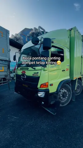 Namanya juga anak muda🗿