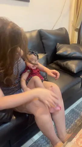 Nama nya ijo pagi pagi udah nongkrong aja 