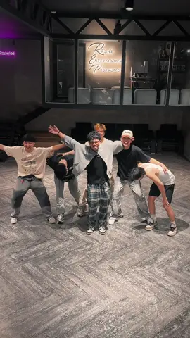 Selebrasyon!!! Dc ng @Mastermind PH #celebration #roshefied #roshestudio #rpg #FYP #ForYouPage #TrendingNow #ViralDance #ReelItFeelIt #ExplorePage #CreatorsPH #ContentCreatorPH #SupportLocalArtists #PHCreators