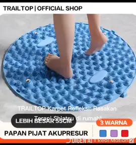 TRAILTOP karpet pijat refleksi Foto Reflexion Massange Pad Alas kaki Reflexologi kesehatan Akupuntur Punggung Terapi Priia  Biru Diameter 55cm Bahan TPE Ramah Lingkungan 3 warna wanita TRAILTOP Karpet Pijat Refleksi Spesifikasi Produk  Bahan: TPE Ramah lingkungan  Diameter : 55 cm  Warna : Merah , ungu , biru . Manfaat karpet pijat  Desain Cekung dan cembung memijat seluruh telapak kaki, memenuhi kebutuhan sehari-hari . Terapi magnet : merangsang titik Akurpuntur plantar, relaksasi , menghilangkan lelah.  Pijat Shiatsu : meningkatkan rasa lelah sirkulasi darah , meredakan nyeri otot. Penggunaan praktis  Cocok untuk pekerjaan berdiri lama, olahraga dan kegiatan sehari-hari. Ringan , mudah dibawa banyak digunakan oleh pria dan wanita dewasa  Desain Multiplayer . Skema warna cerah dan dinamis .desain multilayer opsional memungkinkan pengguna memilih tingkat pijat sesuai kebutuhan#karpetpijat #karpetrefleksi #karpetkesehatan #karpetpijatkaki #CapCut 