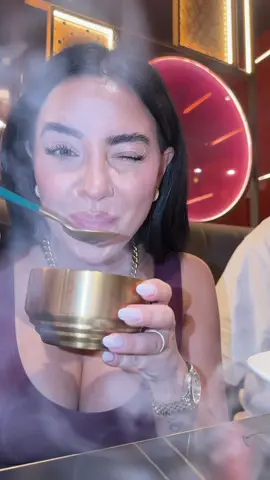 Wir waren das erste Mal bei Smocchi in Frankfurt 😍 — super lecker, aber bisschen kompliziert beim Bestellen 😅 Keine Soßen & Verständigung schwierig 🙈 Trotzdem 8/10, weil’s echt richtig gut geschmeckt hat! 💯 #FoodTok #FoodLover #foodies 