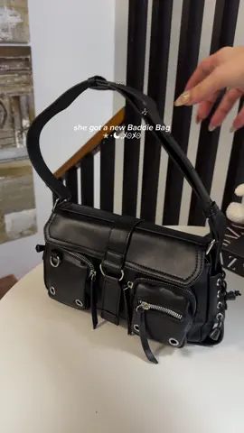 Another baddie bag 🖤✨ #bag #shoulderbag #bagrecommendation #fyp #bagforwomen 