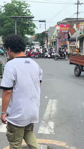 Perempatan di Surabaya , full youtube Fuad Sasmita #madurasis 