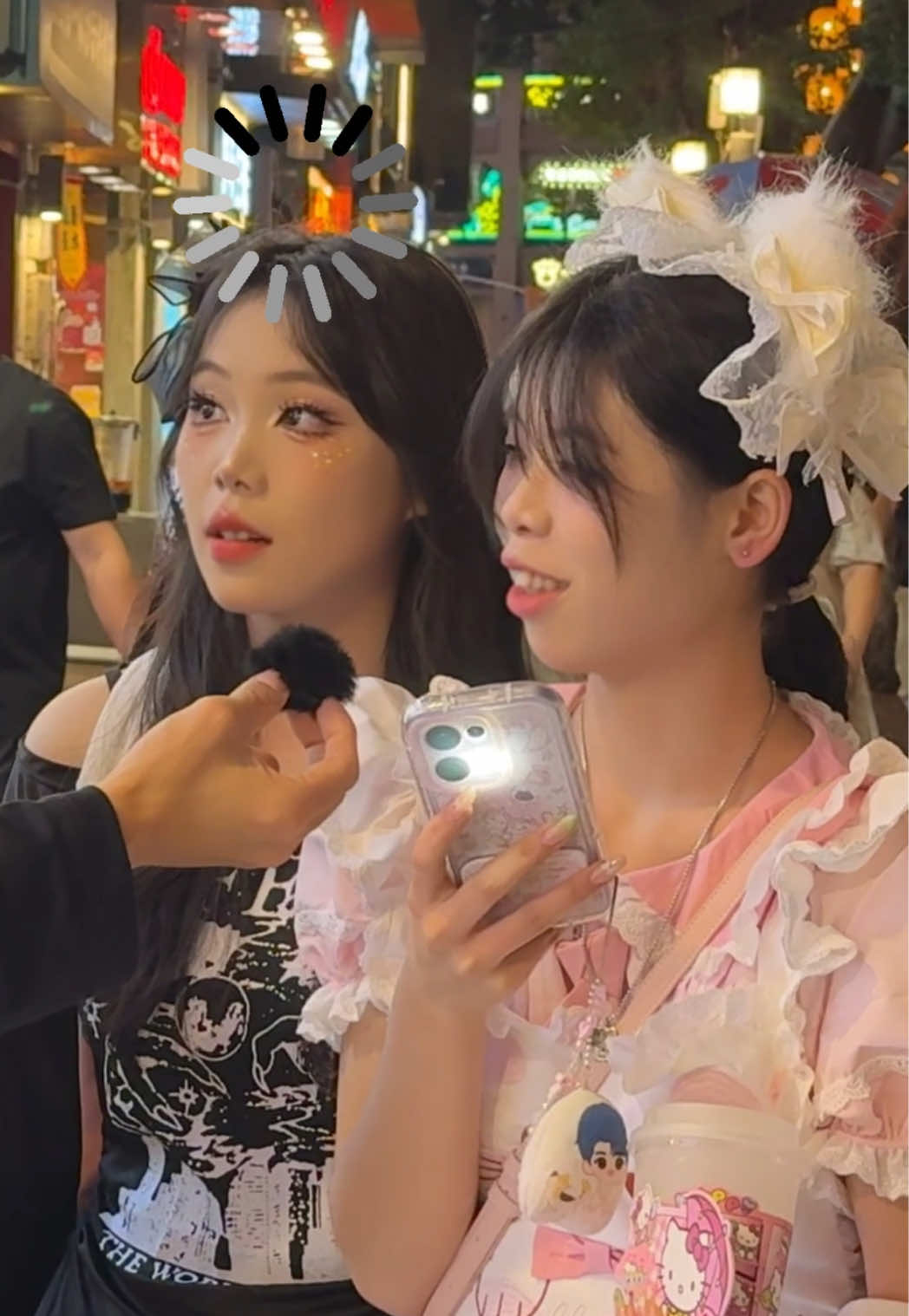 原来是王俊凯带红我们新加坡啊🇸🇬🙏 #streetinterview #王俊凯 #chinatiktok #mytiktok #sgtiktok 