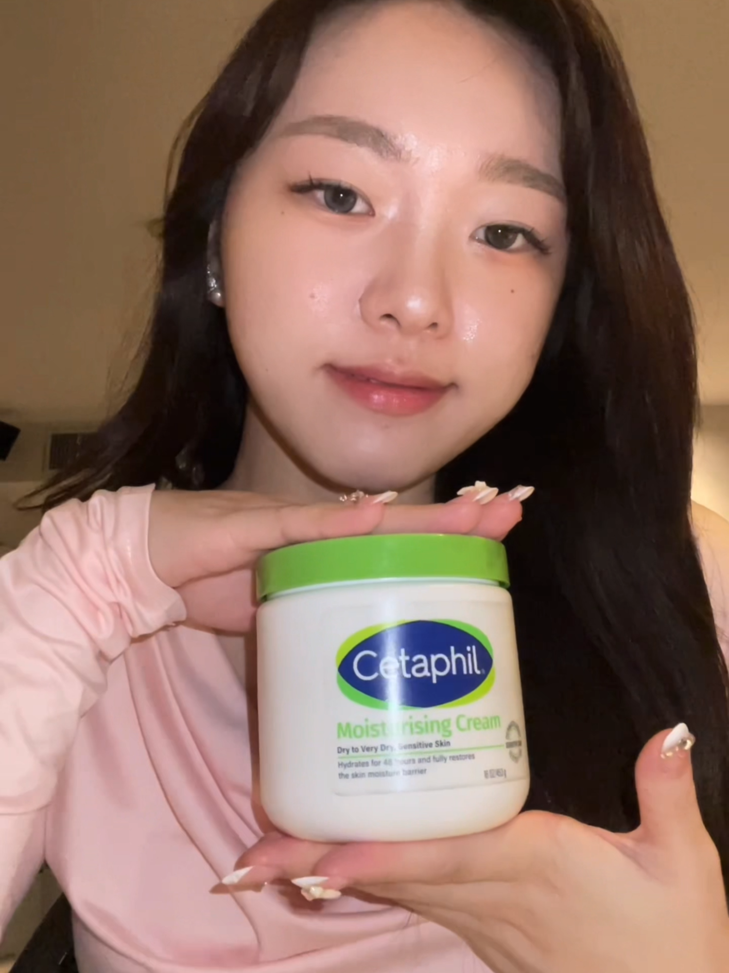 Soft Skin Season Starts Here❄️🤍✨    #CetaphilMoistBodyguard  #Cetaphil
