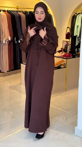 أحدث التصاميم تجديها لدينا عزيزتي لاطلاله أكثر تميزاً ❤️❤️ متوفرة بالوان 🤎قهوي 🤎🖤اسود🖤 #كولكشن_2025‏ _فـي أنتظار زيارتكم ✨ _📍العنـوان  سوق الجمعة  مقابل لارا كراميل سوق الجمعة اولاد باحاج أوقات العمل 🕔: من ال10:00 صباحاً                             الى ال10:00مساءاً ‏‎- لدينا خدمة توصيل إلي جميع أنحاء ليبيا 🛻