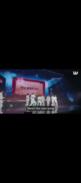 Three divas dancing Mamma Mia by Izna 😌🫶 #WhoIsPinocchio #AHOF1STCOMEBACK #ThePassage #AHOF #아홉 @AHOF_official