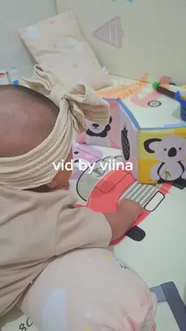 masyaAllah fokus amatt dek 😅 #mainantummytime #tummytime #bukubayi #fyp #CapCut 