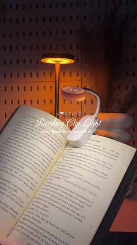 this mini clip lamp is perfect for your peaceful night setup 🌙 #cliplamp #lamp #ledcliplight #light #fyp 