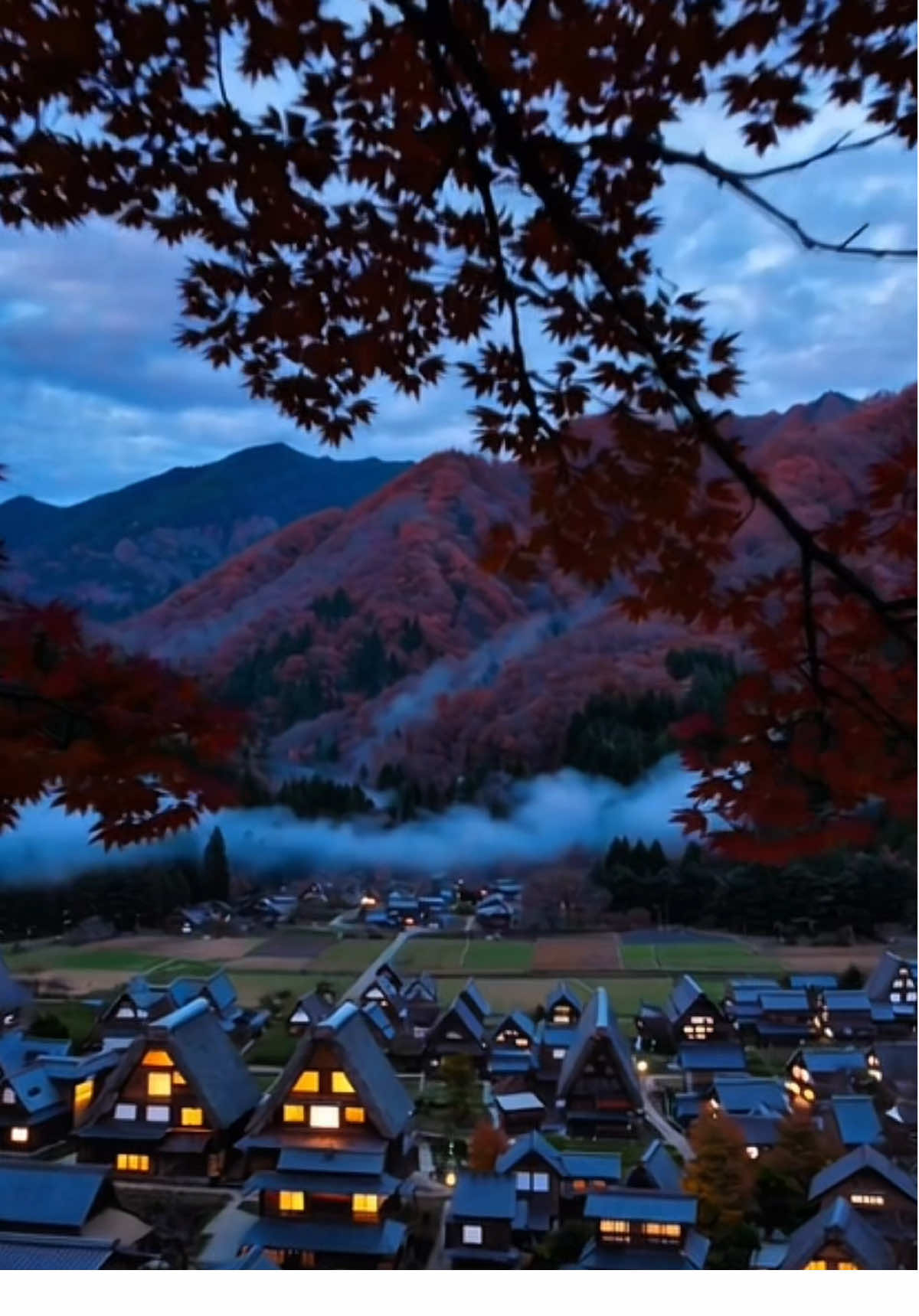 CalmMinute 🌿 Một phút bình yên giữa sắc thu hoài cổ Nhật Bản.  Giữa rừng núi rực đỏ, ngôi làng cổ Nhật Bản hiện lên như bước ra từ bức tranh thời gian. 紅葉に染まる山々の中、 古い日本の村が静かに佇む。🍁#clamminute #relaxing #nature #coutryside #もみじ 