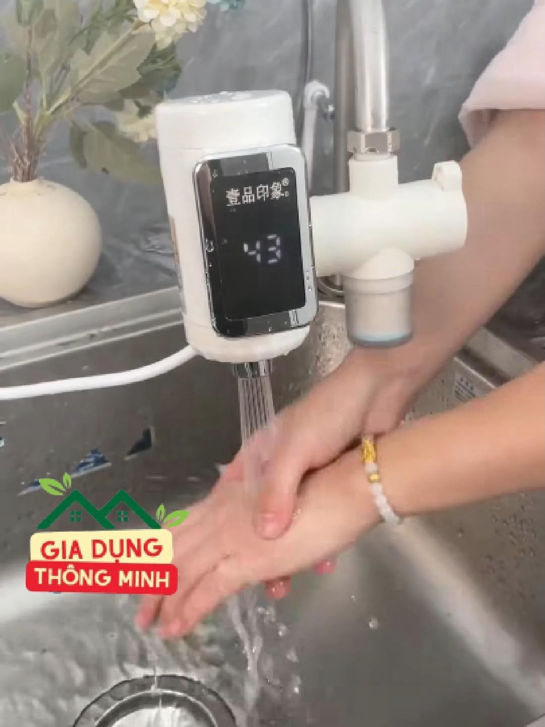 Máy nước nóng mini #trending #giadungtienich