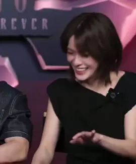 🧡 : ไม่งั้นงี้นะ จริงๆก็สนิทกับบอนนี่ที่สุด #emiamily #emithasorn #beonnnie #bonniepattraphus #emibonnie 