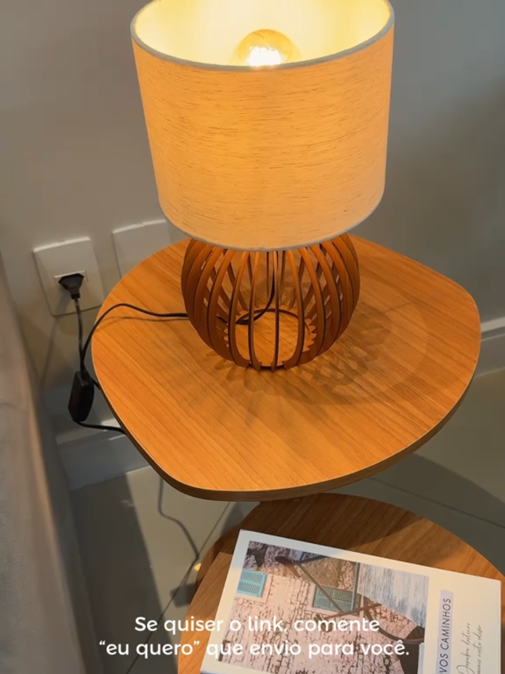 Abajur Luminária de Mesa Rússia P (20x40cm) - Cor Imbuia - Soquete E27 - Madeira MDF#abajur#luminária#casa#mesa 