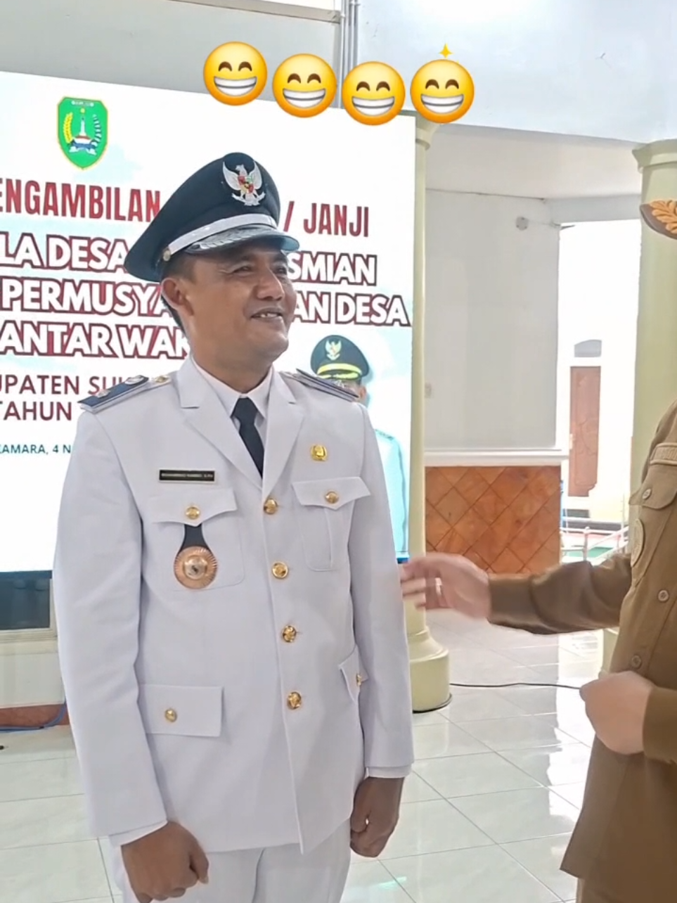 Hari ini merupakan momen penting dengan dilantiknya Pj. Kades Kenawan dan Pj. Kades Bangun Jaya, serta anggota BPD Laman Baru dan BPD Balai Riam. ​Semoga amanah yang diemban dapat dilaksanakan dengan penuh tanggung jawab demi kemajuan desa.  Mari bersama-sama membangun desa menjadi lebih baik. ​Salam, H. Masduki, S.T.