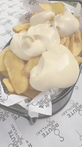 🚨Νέα στο Route Souvlaki! 🚨           Όταν η ποιότητα είναι βασιλιάς, η γεύση γίνεται θρύλος.                         🔥 Η κορυφαία ολλανδική μαγιονέζα 80% έφτασε και φτιάχνει  και τη χειροποίητη σως Route, για premium γεύση σε κάθε σουβλάκι, πίτα, τυλιχτό, σκεπαστή και  πιτα club..!!!        #routesouvlakiagrinio #foodphotography #agrinio #FoodLover #tiktokfood 