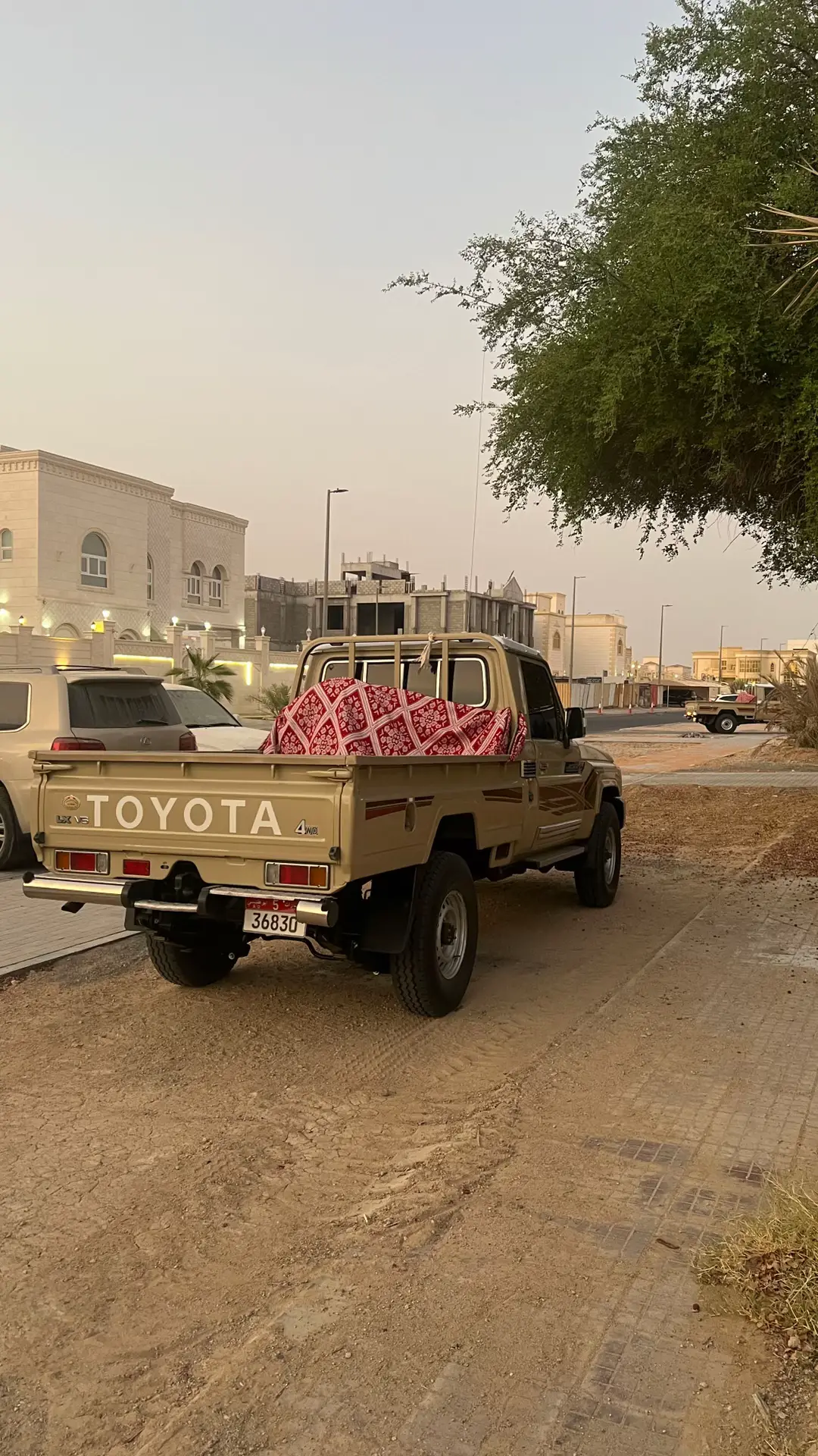 ودي بشوف المحب حتى ثواني والله يعين الذي فارق حبيبه عدت ليالي العمر والعمر فاني واحنا لهم بسعوده والضريبة ربك يبدل وضعنا بوضع ثاني وننسى المشقه والحياه الكائيبه #denamet #اليحر #foryou #f_14 #tiktok 