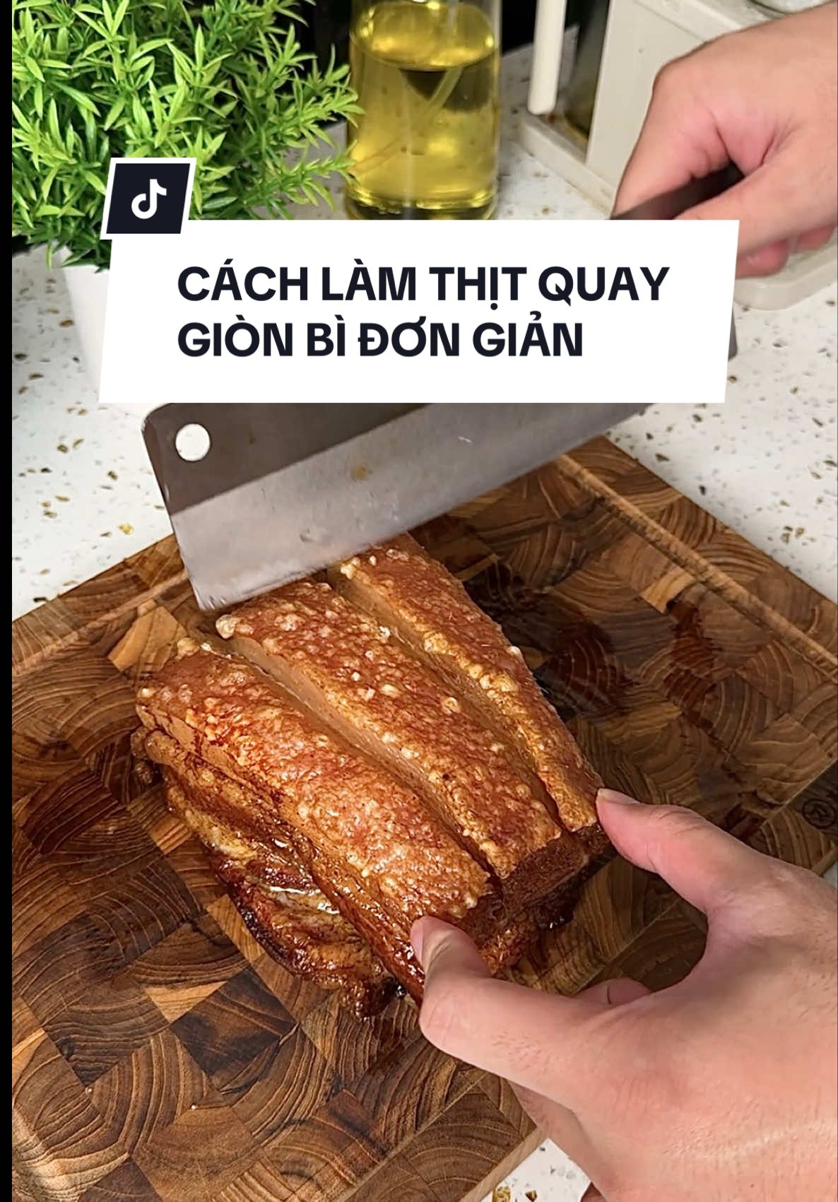 Cách làm thịt quay giòn bì đơn giản bằng nồi chiên không dầu #leetienhuy #LearnOnTikTok #ancungtiktok #masuto 