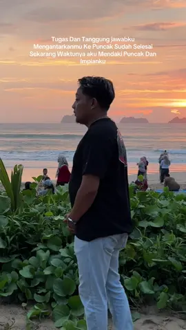 Kang Mondle Karo Q Adalah kembar sial😊😁@mas_mondle @bojone_mas_mondle 