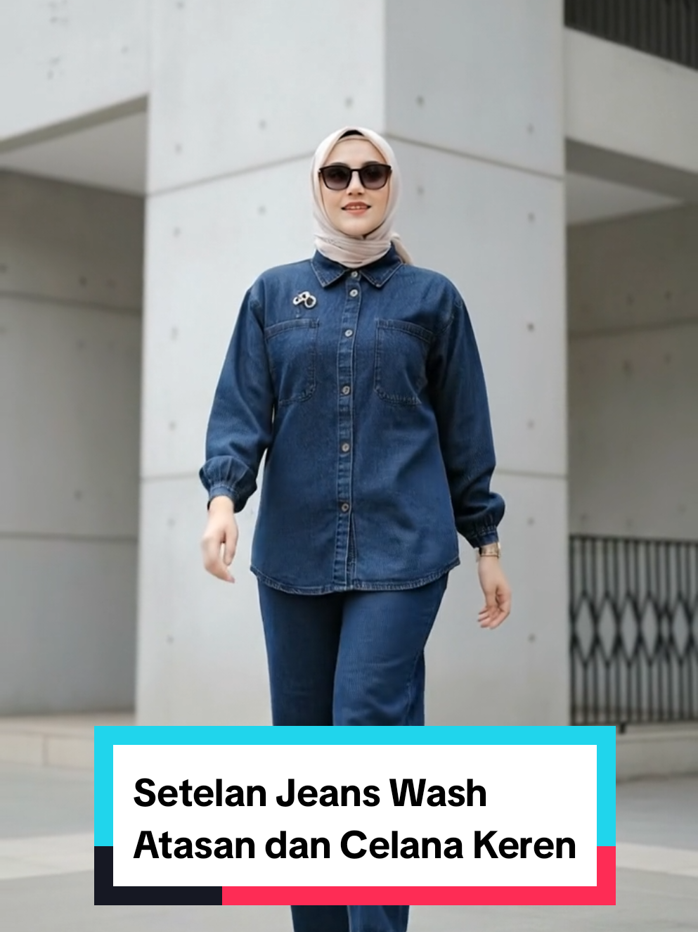 Zidane Setelan Jean Wash Atasan dan Celana Model Kekinian, Kerah Bulat, Terdapat 2 Saku Kantong Full Kancing, Buruan di CO kak 😍#setelanwanita #jeanswanita #fashionwanita #bajuwanita #bajukekinian 