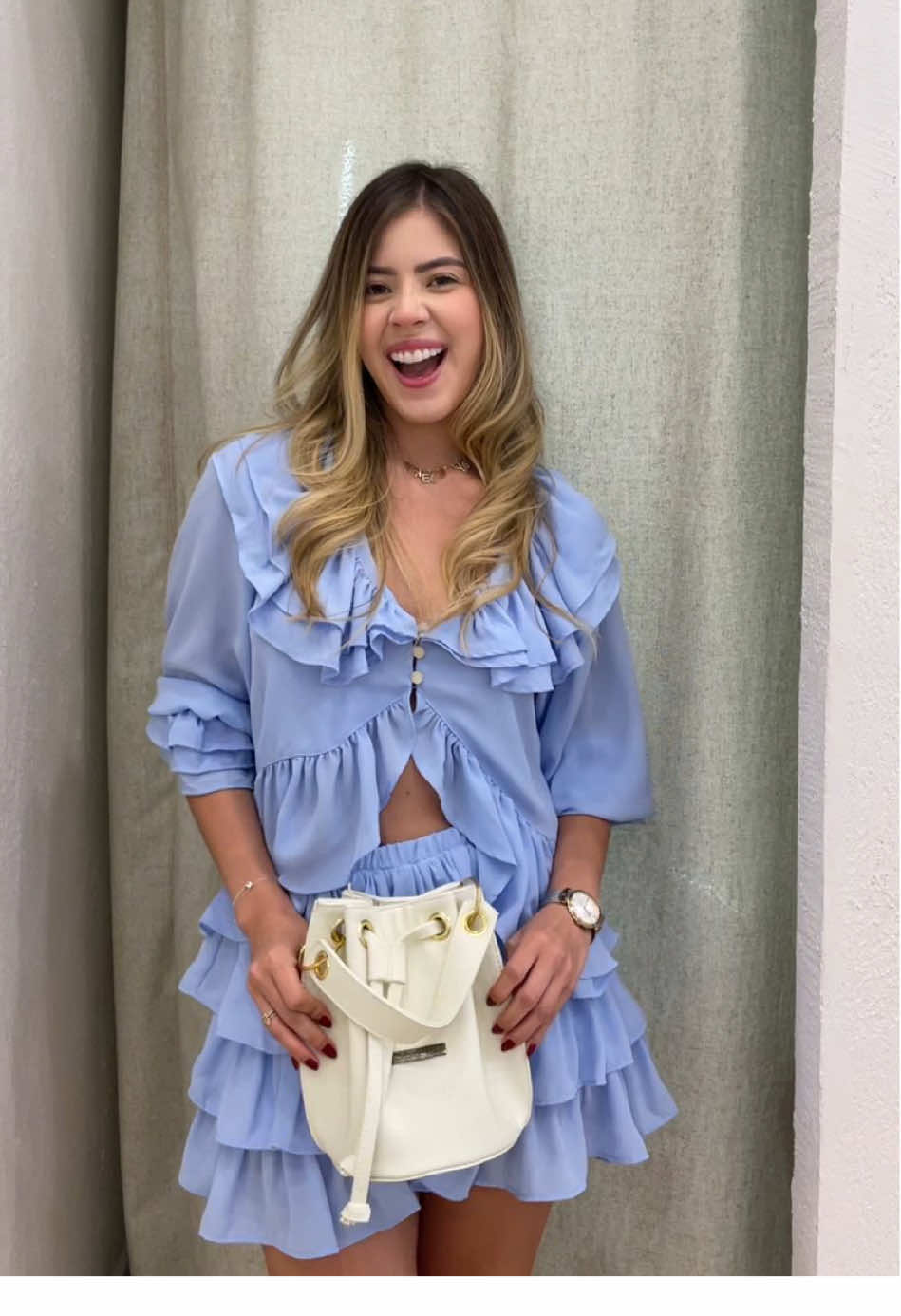 Tres bolsos que son puro statement: piezas icónicas que transforman cualquier look y te recuerdan que un bag nunca es solo un accesorio, es poder. #OOTD #looks #grwm #tendencia #inspooutfits