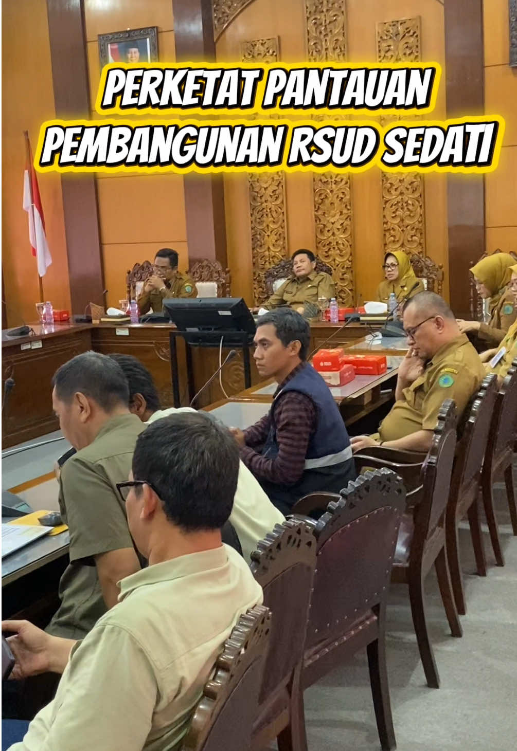 Dalam rapat evaluasi Senin (3/11), progres pembangunan RSUD Sedati dinilai masih jauh dari target. Kami tegas: bila tak ada percepatan, kontrak bisa kami putus. ⚠️ Tidak ada kompromi untuk keterlambatan yang menghambat pelayanan publik ✅  #pembangunan #rsudsedati #cakband1 #rumahsakit #sidoarjo #sidoarjobaik 