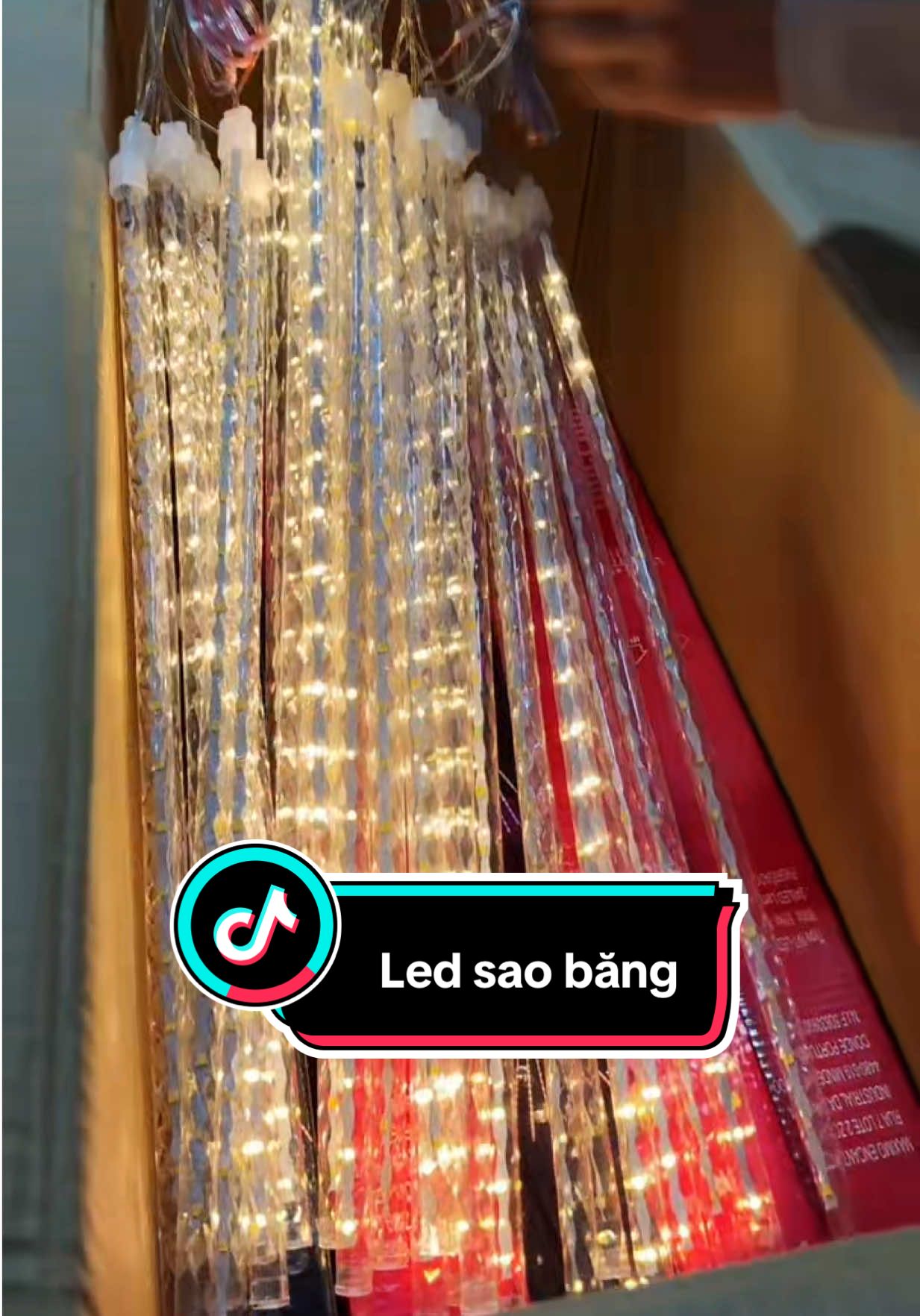 Led sao băng trang trí xinh xỉu ☄️#ledsaobang #dentrangtri #haiyendenled #denled #xuhuong   