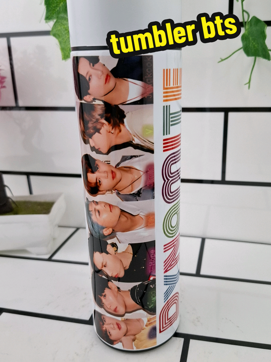 Siapa bias kamu yang paling bikin meleleh di tumbler 