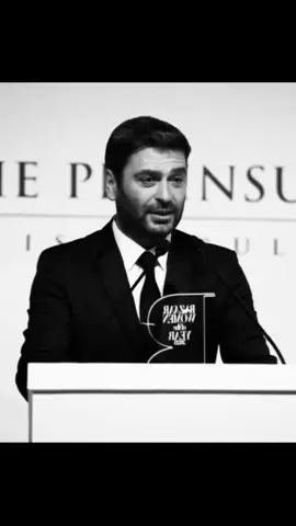 ملك الموسم بدون نقاش😮‍💨 #ozanakbaba #المدينه_البعيده #uzaksehir #cihal #fyp 