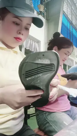 Minh  tam ngung tittot  thoi gian nha ca nha. tap trung lam viec lo kiem tien. lo cho gd nho cua minh.  cam on mn thoi gian wa xa nha iu men e biet la vui  nhung co doi khi ng ta de hieu lam cho nen e hok choi nua. 