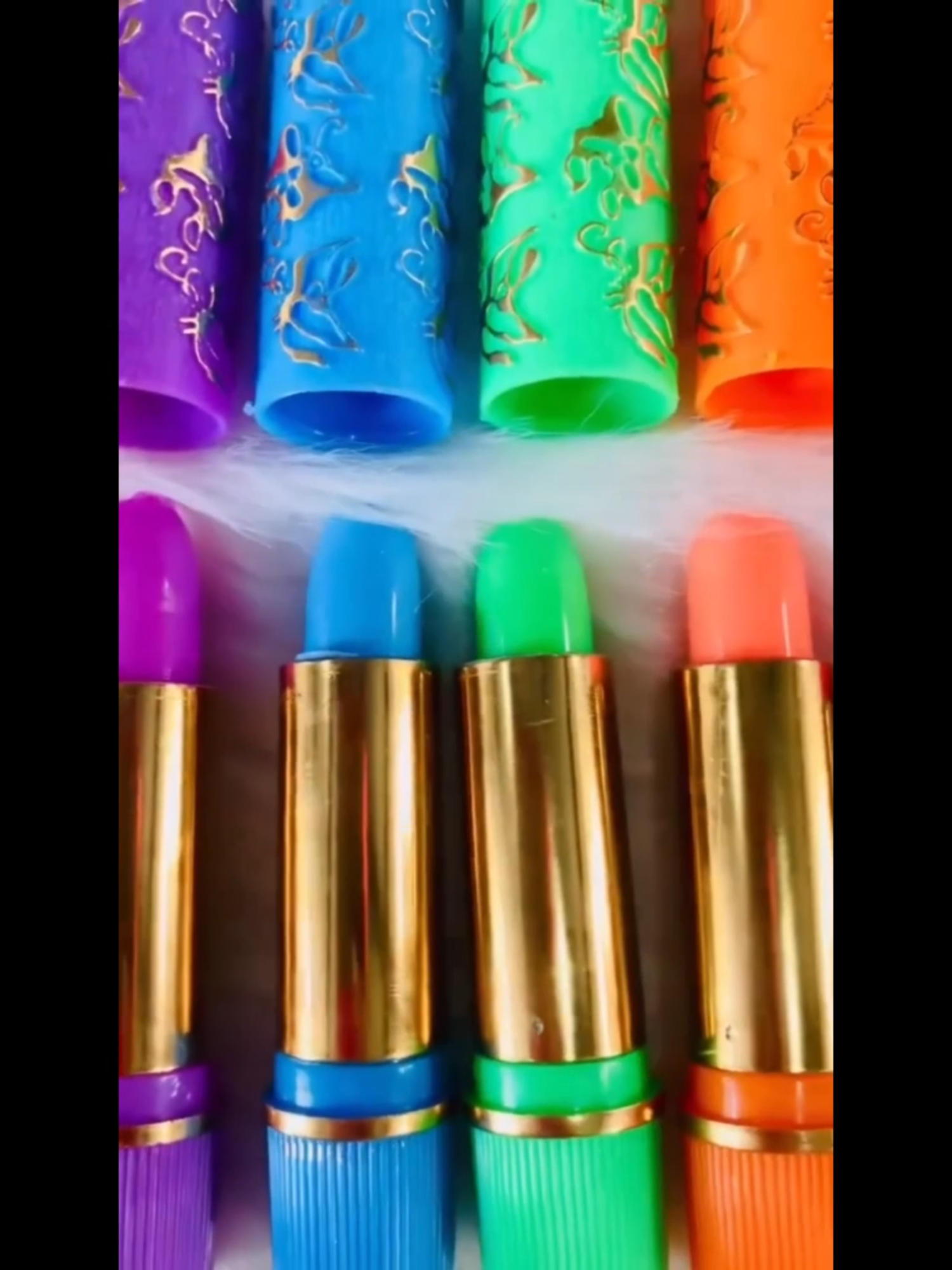 Kit 12 unidades, batom mágico coloridos 24 horas batom #atacado #batomrevenda #batomlongaduração #batomquemudadecor #batomverde #batomroxo #maquiagemboca #kitdemaquiagem #batombarato