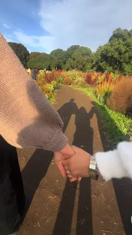 Sister❤️#fyp #showakinenparktokyo #flowers #立川 #tokyojapan🇯🇵 @Aarati Thapa 